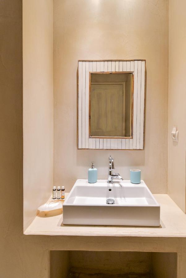 White Memories, Seafront Luxury Apartment Mykonos Mykonos Town Екстер'єр фото